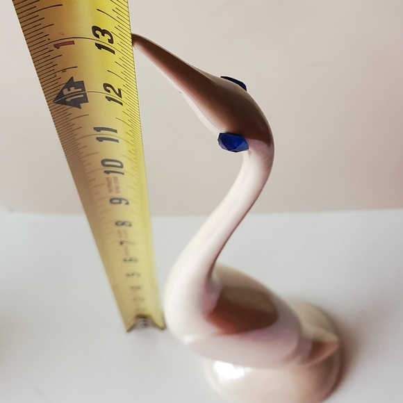 SWAN AND VASE Iridescent Painted Ceramic Vase  and Swan from 1990. - Picture 5 of 6